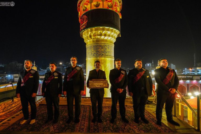 برافراشتن پرچم عزای پیامبر اکرم