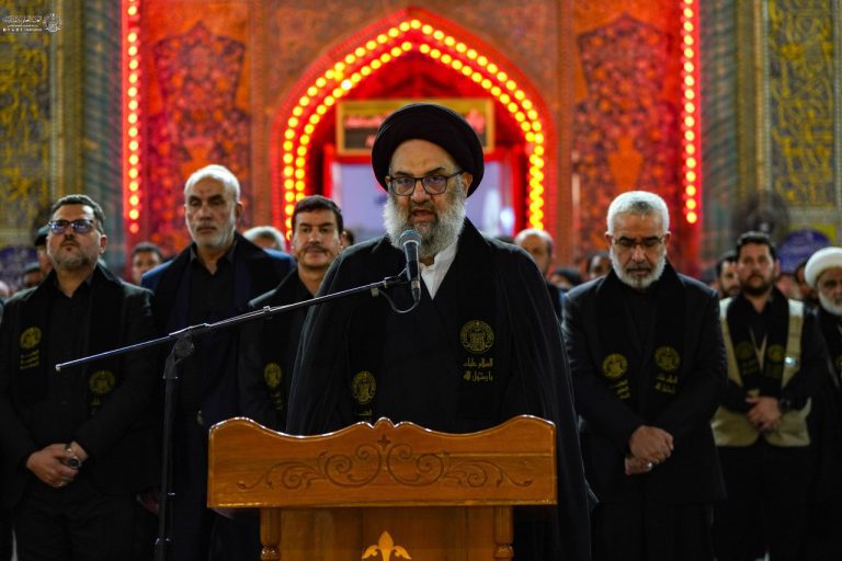 مراسم برافراشتن پرچم عزای پیامبر اکرم