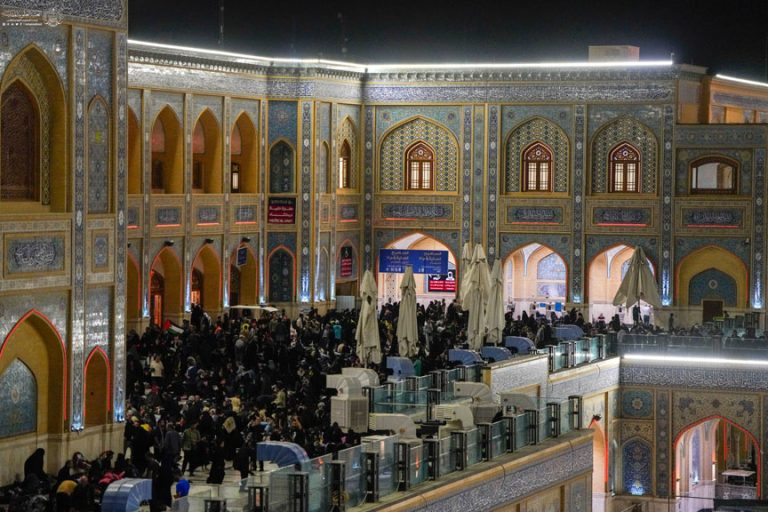 اسکان در شبستان حضرت زهرا