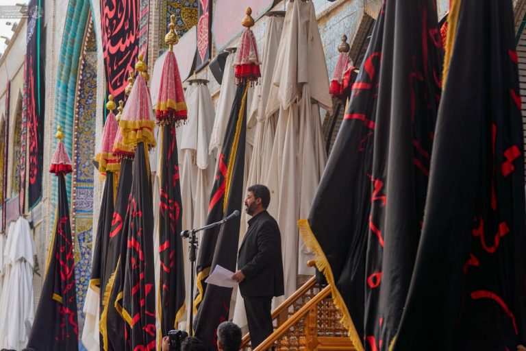 همزمان با ایام شهادت  امام حسن مجتبی علیه‌السلام، خادمان و زائران علوی در حرم حضرت امیرالمؤمنین علی علیه‌السلام ، به عزاداری پرداختند.