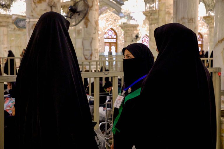 بانوان خادم