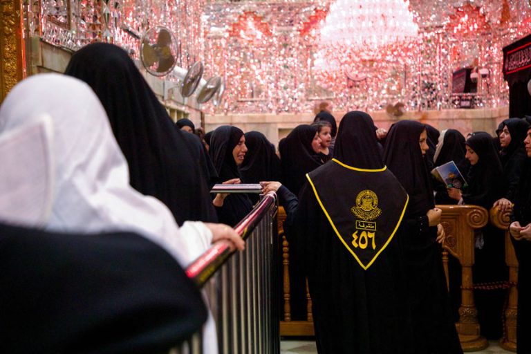 بانوان خادم