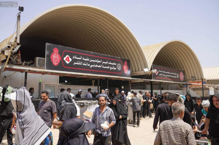 زائران اربعین در دارضیافه مالک اشتر