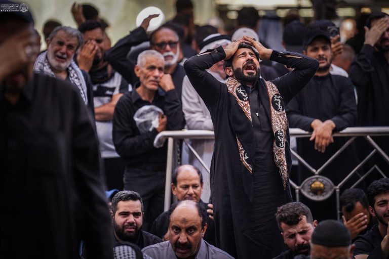 اقامه عزای نبی مکرم اسلام در حرم مطهر علوی