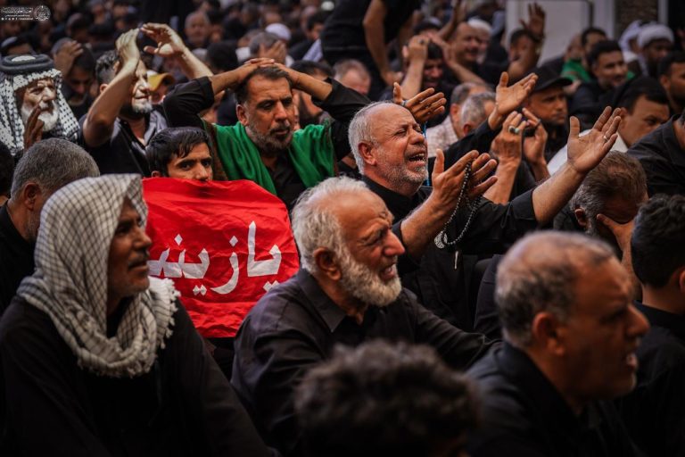 اقامه عزای نبی مکرم اسلام در حرم مطهر علوی