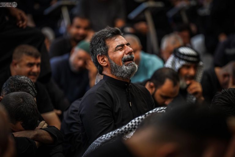 اقامه عزای نبی مکرم اسلام در حرم مطهر علوی