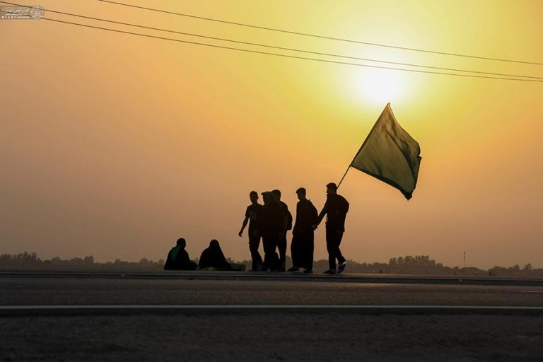 مسیر پیاده‌روی اربعین و تابش آفتاب