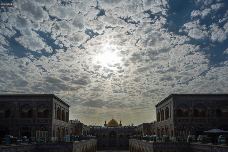 آسمان ابری نجف و صحن حضرت زهرا سلاماللهعلیها