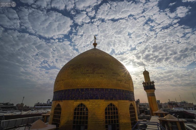 گنبد طلایی حرم مطهر حضرت امیرالمؤمنین علی علیهالسلام