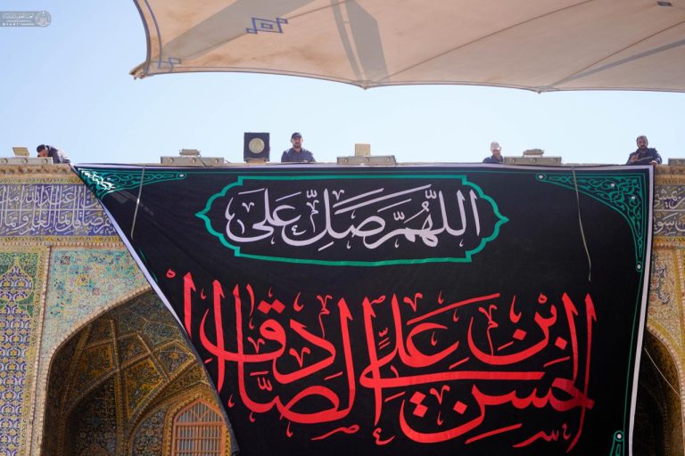 نصب کتیبه‌های عزای شهادت امام حسن عسکری عليه‌السلام