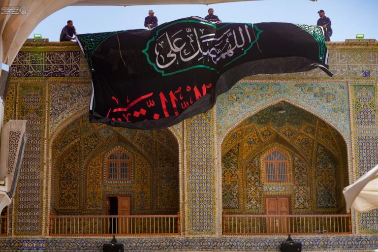 نصب کتیبه‌های عزای شهادت امام حسن عسکری عليه‌السلام