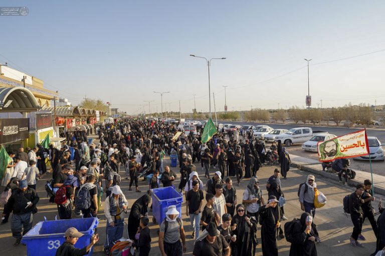 خدمات گسترده به زائران اربعین