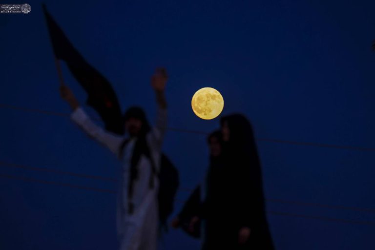 سوی ماه حرم