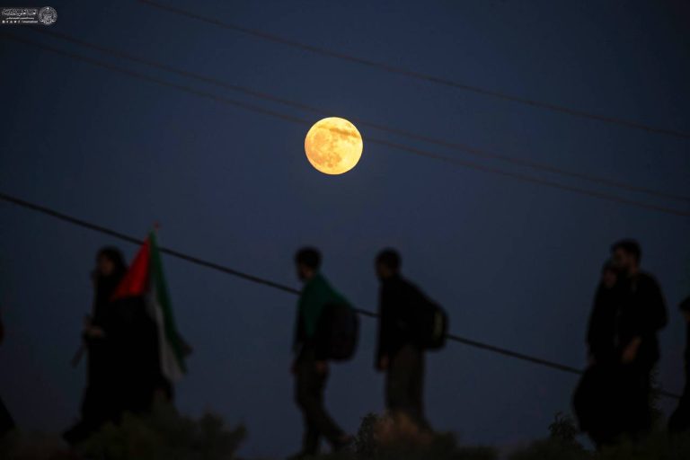 سوی ماه حرم