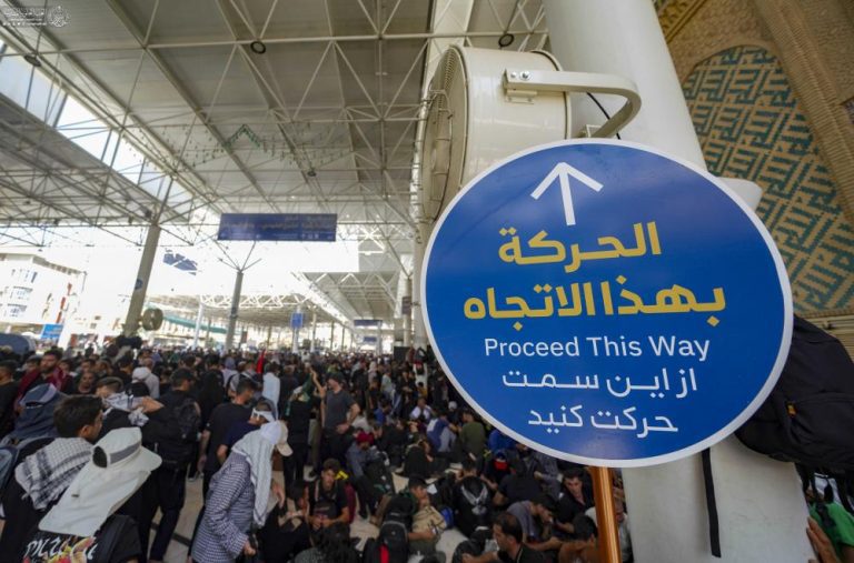 مترجمان آستان مقدس علوی