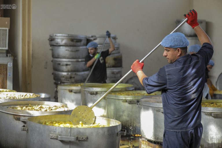 پذیرایی از زائران حسینی