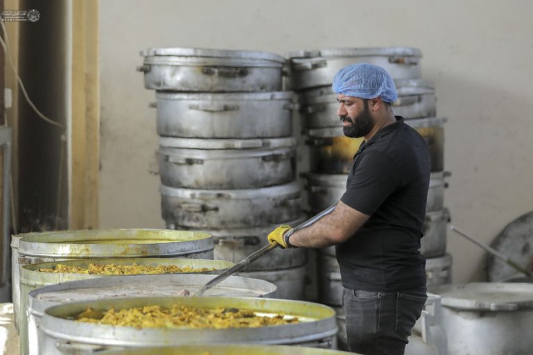 پذیرایی از زائران حسینی