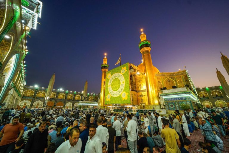 شکوه جشن میلاد پیامبر رحمت در حرم مطهر علوی