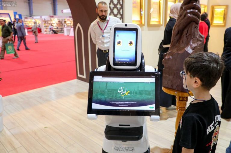 ارائه برنامه آموزشی و فرهنگی ویژه کودکان توسط آستان مقدس علوی در نمایشگاه کتاب بغداد