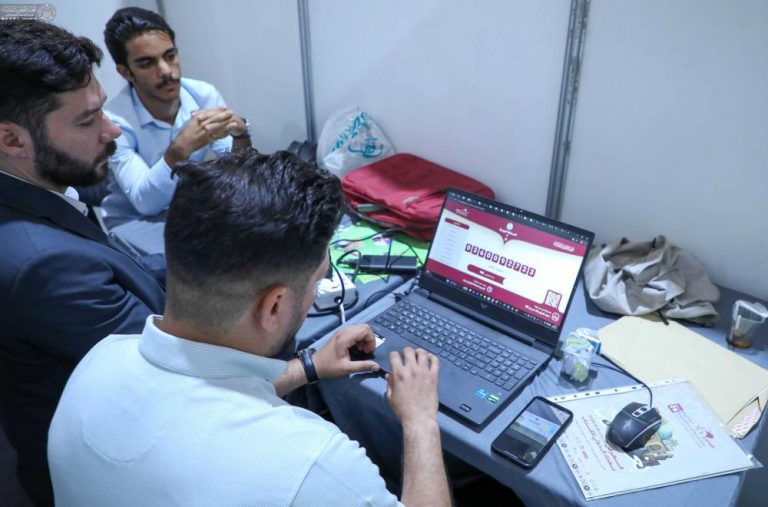 استقبال از غرفه آستان مقدس علوی در نمایشگاه بین‌المللی کتاب بغداد