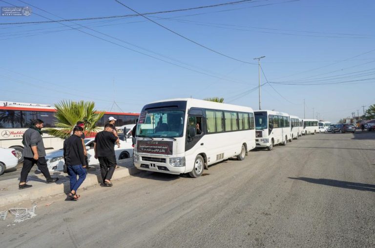 جابهجایی زائران حرم امامین عسکریین علیهماالسلام توسط ناوگان حمل و نقل آستان مقدس علوی