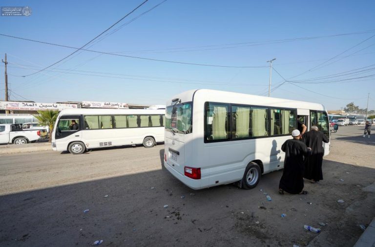 جابهجایی زائران حرم امامین عسکریین علیهماالسلام توسط ناوگان حمل و نقل آستان مقدس علوی