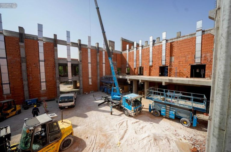 بازدید تولیت آستان مقدس علوی از پروژههای خدماتی و آموزشی