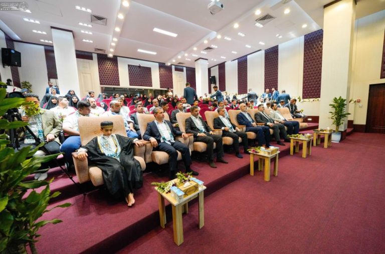 تجلیل از دانشجویان