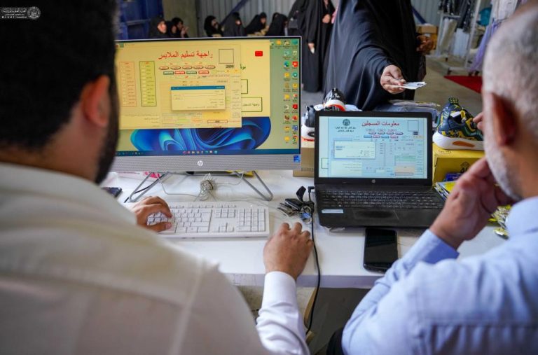 توزیع پوشاک مدرسه