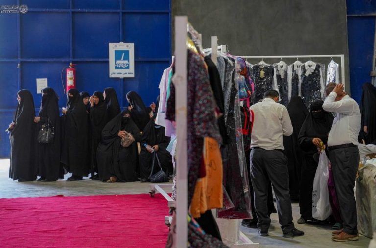 توزیع پوشاک مدرسه