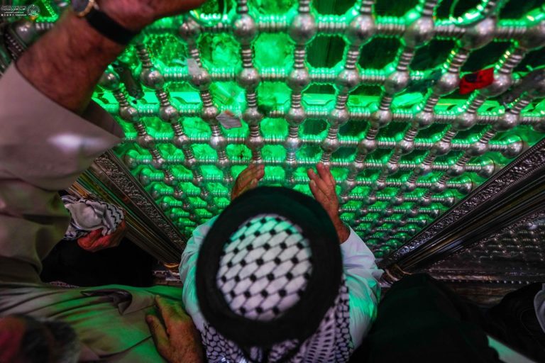 عطر حضور زائران در یکشنبه‌های علوی