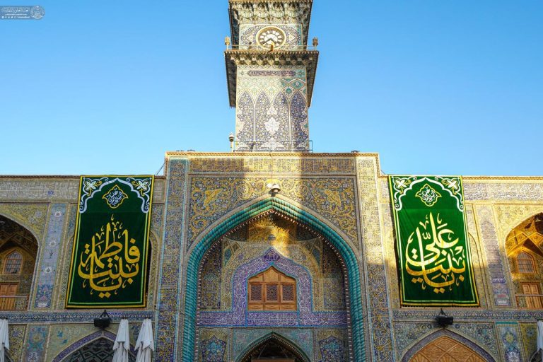 نصب کتیبه‌های دختر در حرم حضرت پدر