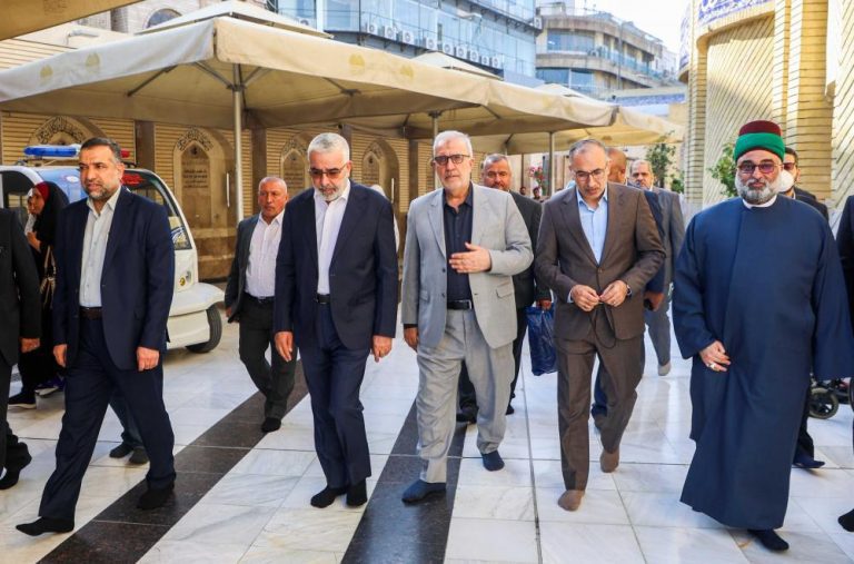 میزبانی آستان مقدس کاظمین (علیهماالسلام) از متولیان عتبات مقدسۀ عراق