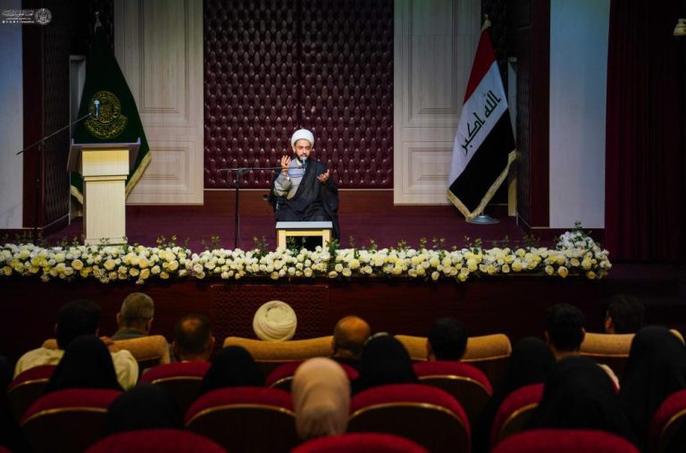 میزبانی آستان مقدس علوی از دانشجویان دانشگاه کوفه در سالروز میلاد حضرت زینب (سلاماللهعلیها)