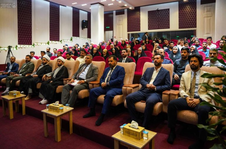 میزبانی آستان مقدس علوی از دانشجویان دانشگاه کوفه در سالروز میلاد حضرت زینب (سلاماللهعلیها)