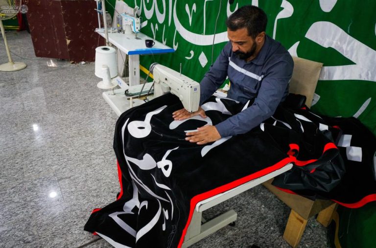 آمادهسازی کتیبههای سالروز شهادت حضرت زهرا (سلاماللهعلیها)