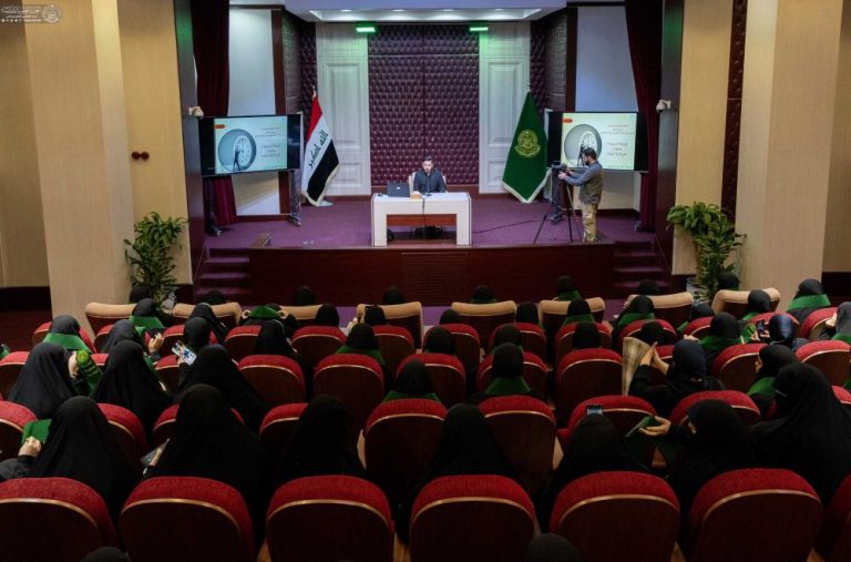 برگزاری کارگاه آموزشی برای دانش‌آموزان توسط آستان مقدس علوی