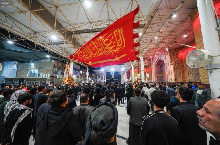 میزبانی حرم مطهر علوی از هیئت‌های عزاداری در ایام شهادت حضرت زهرا (سلام‌الله‌علیها)