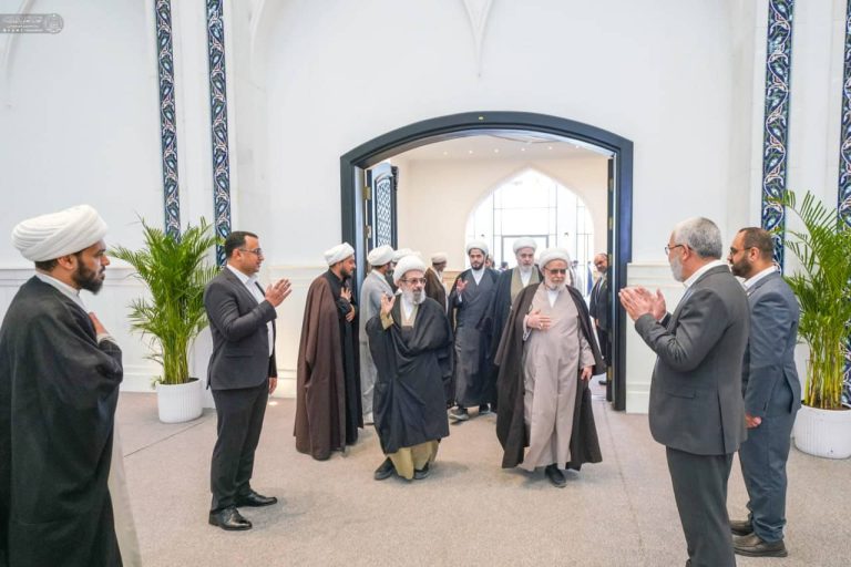 آغاز همایش علامه نائینی