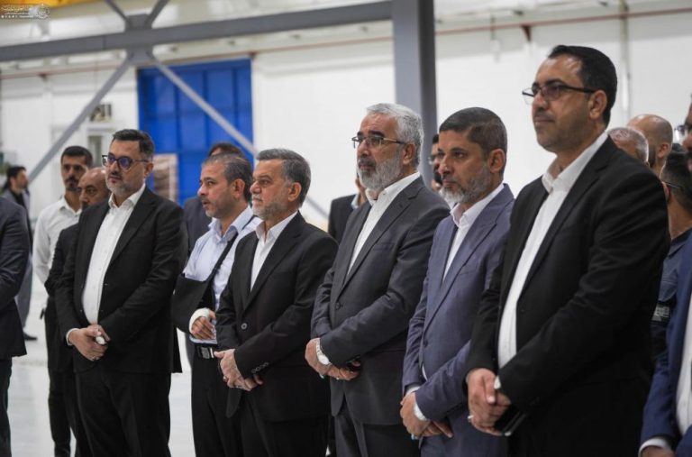 افتتاح کارخانۀ فرش