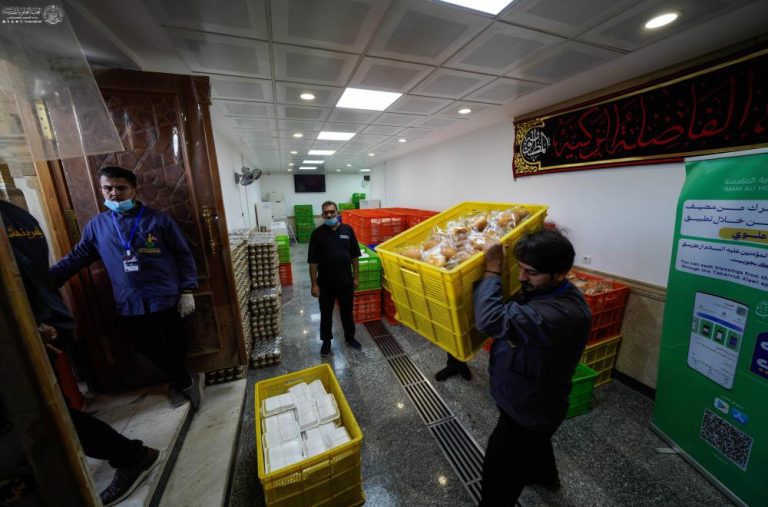 پذیرایی از عزاداران فاطمی