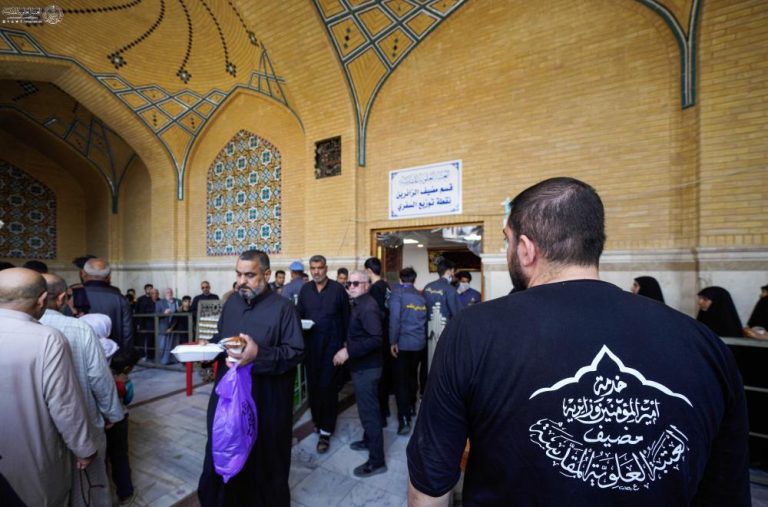 پذیرایی از عزاداران فاطمی