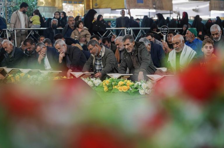 برگزاری محفل باشکوه قرآنی در حرم مطهر علوی ۳