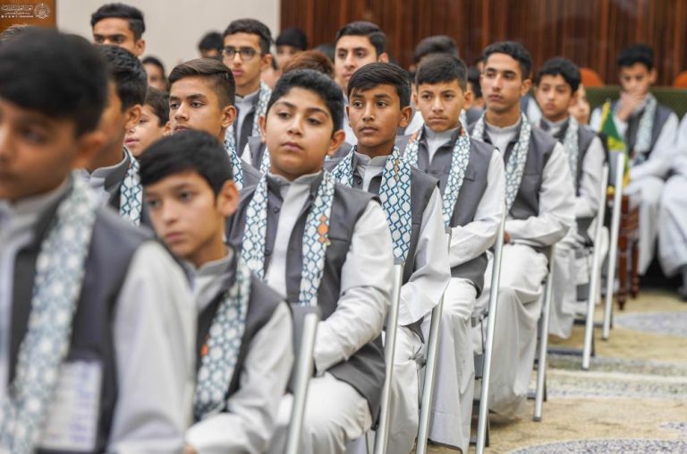 دیدار دوستانۀ دانشآموزان ممتاز مرکز آموزش قرآنی با تولیت آستان مقدس علوی 7