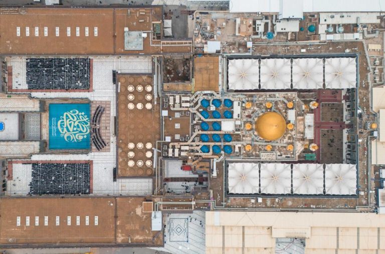 تقدیر از ۴هزار دانشجوی دختر محجبه در جشنوارۀ «چادر من» توسط آستان مقدس علوی 6