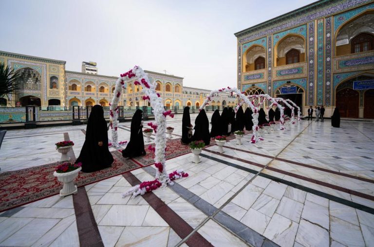 تقدیر از ۴هزار دانشجوی دختر محجبه در جشنوارۀ «چادر من» توسط آستان مقدس علوی 17