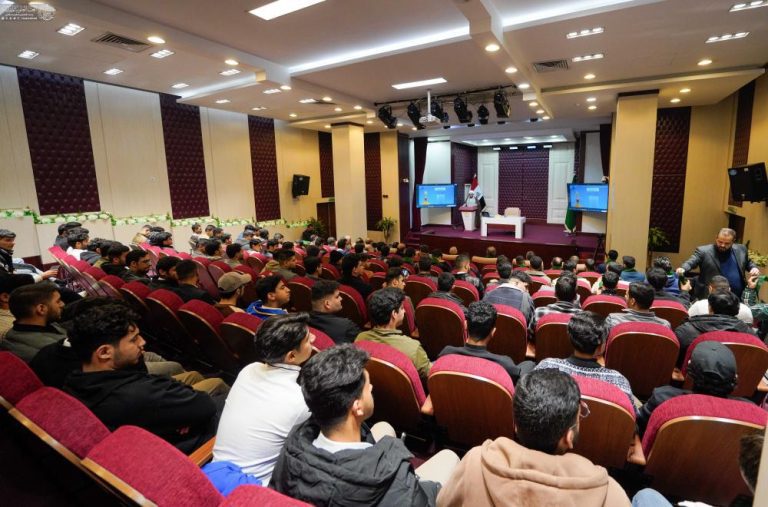 برگزاری همایش آموزشی ویژۀ دانش‌آموزان به همت آستان مقدس علوی 9