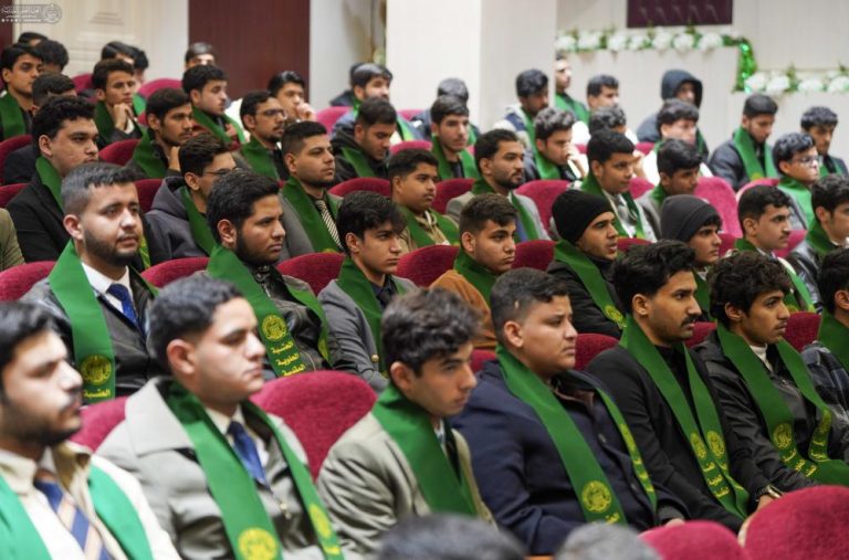 برگزاری همایش آموزشی ویژۀ دانش‌آموزان به همت آستان مقدس علوی 11