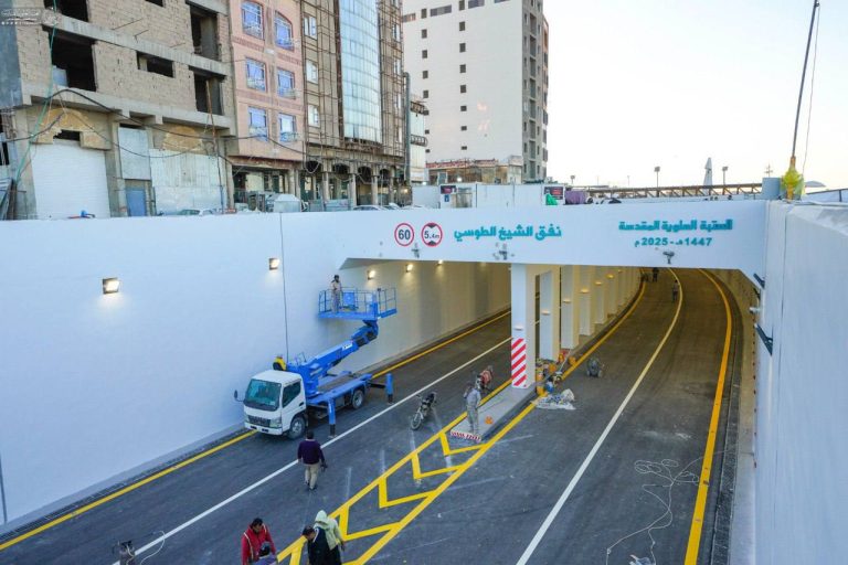 مراحل پایانی پروژۀ تقاطع غیرهم‌سطح شیخ طوسی با نظارت آستان مقدس علوی 11