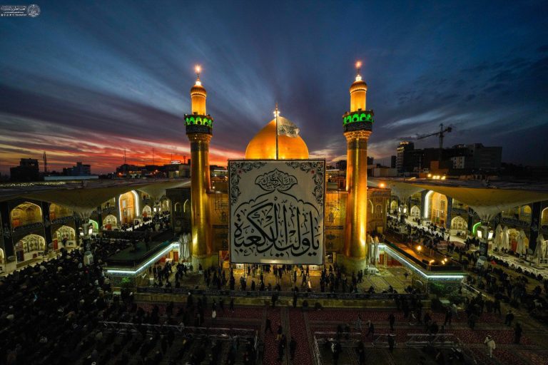 هنگامۀ غروب در صحن‌وسرای آستان مقدس علوی 3